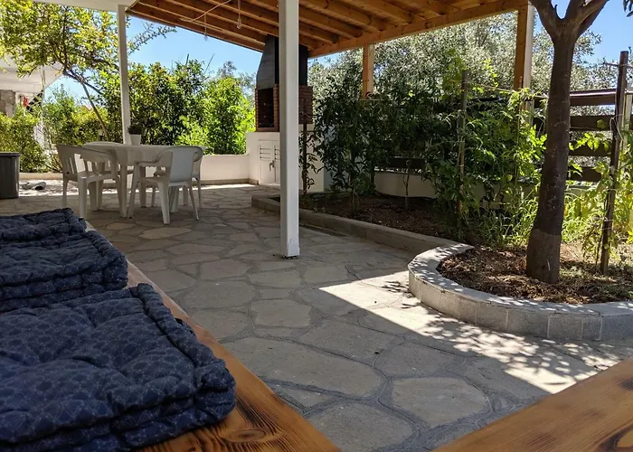 Herodicus Villa Nea Skioni